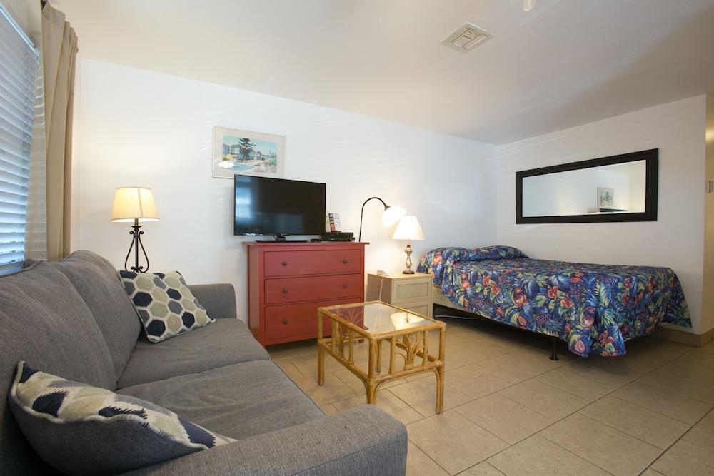 Dolphin Inn Fort Myers Beach Exterior foto