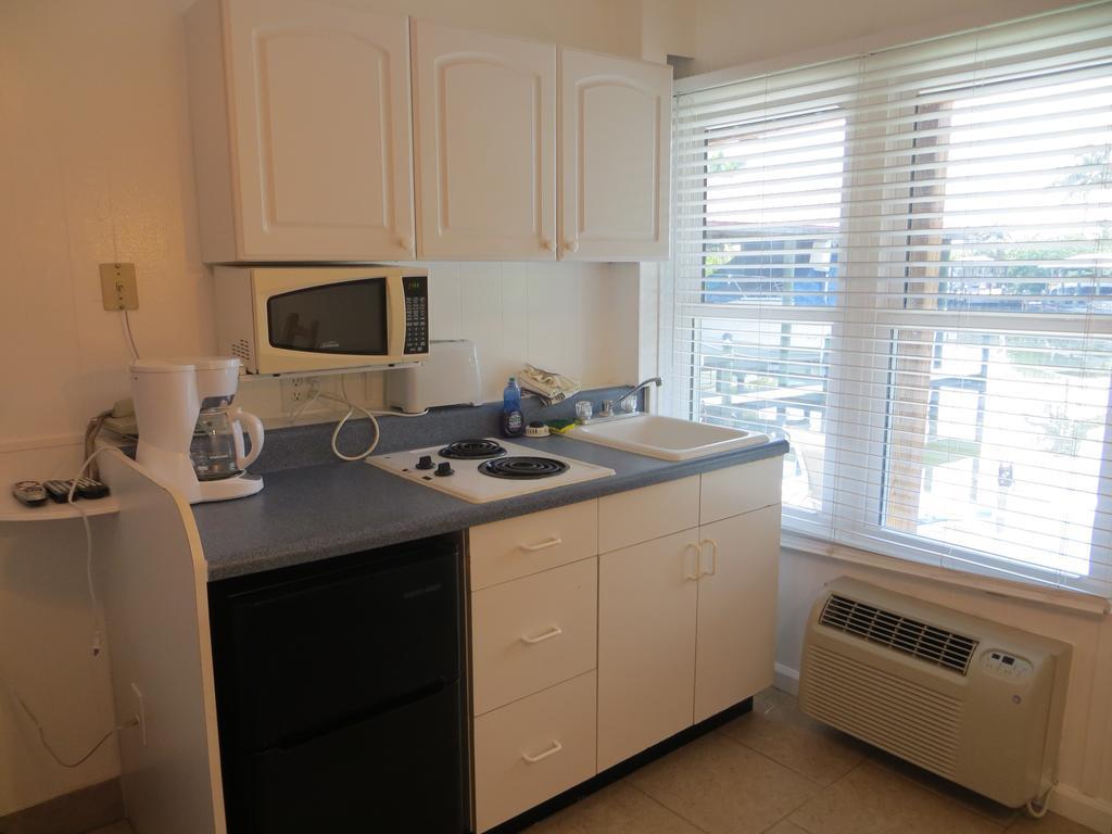 Dolphin Inn Fort Myers Beach Habitación foto