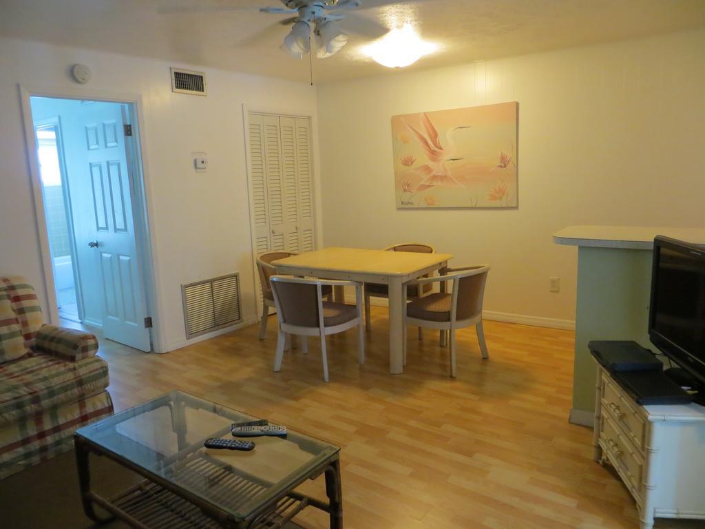 Dolphin Inn Fort Myers Beach Habitación foto