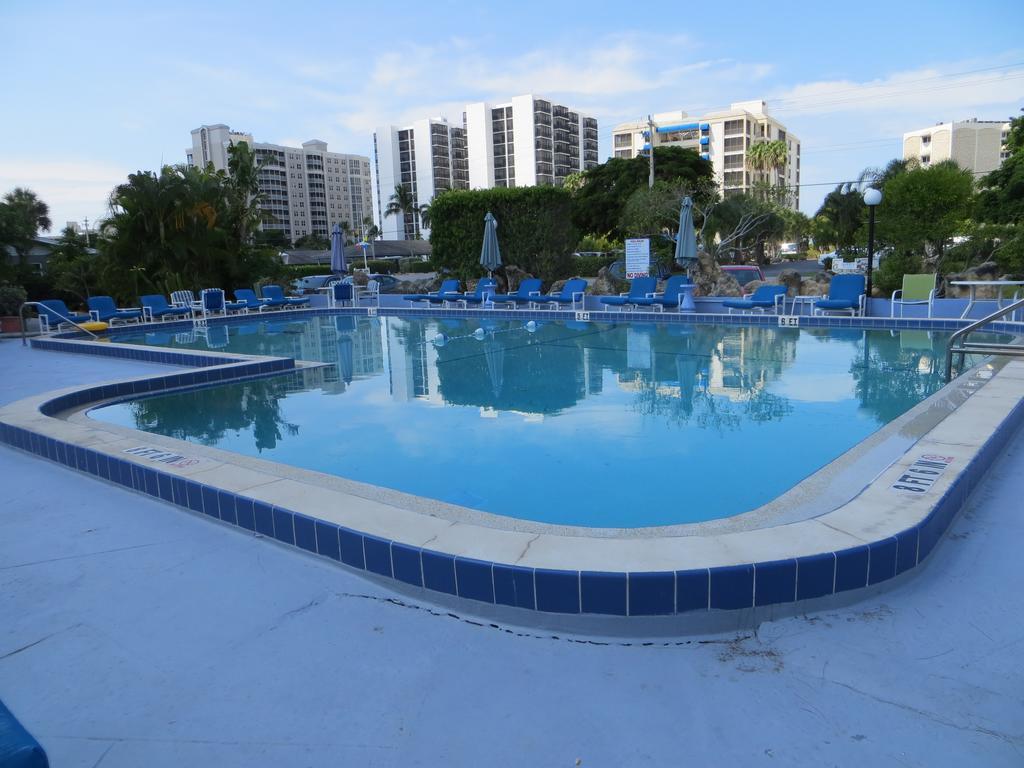 Dolphin Inn Fort Myers Beach Habitación foto